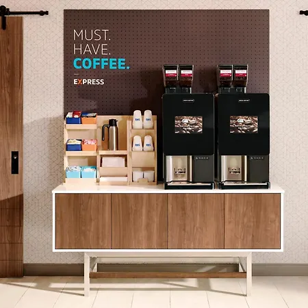 Holiday Inn Express & Suites Miami - Hialeah By Ihg-2