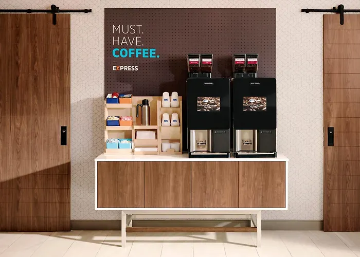 Holiday Inn Express & Suites Miami - Hialeah By Ihg